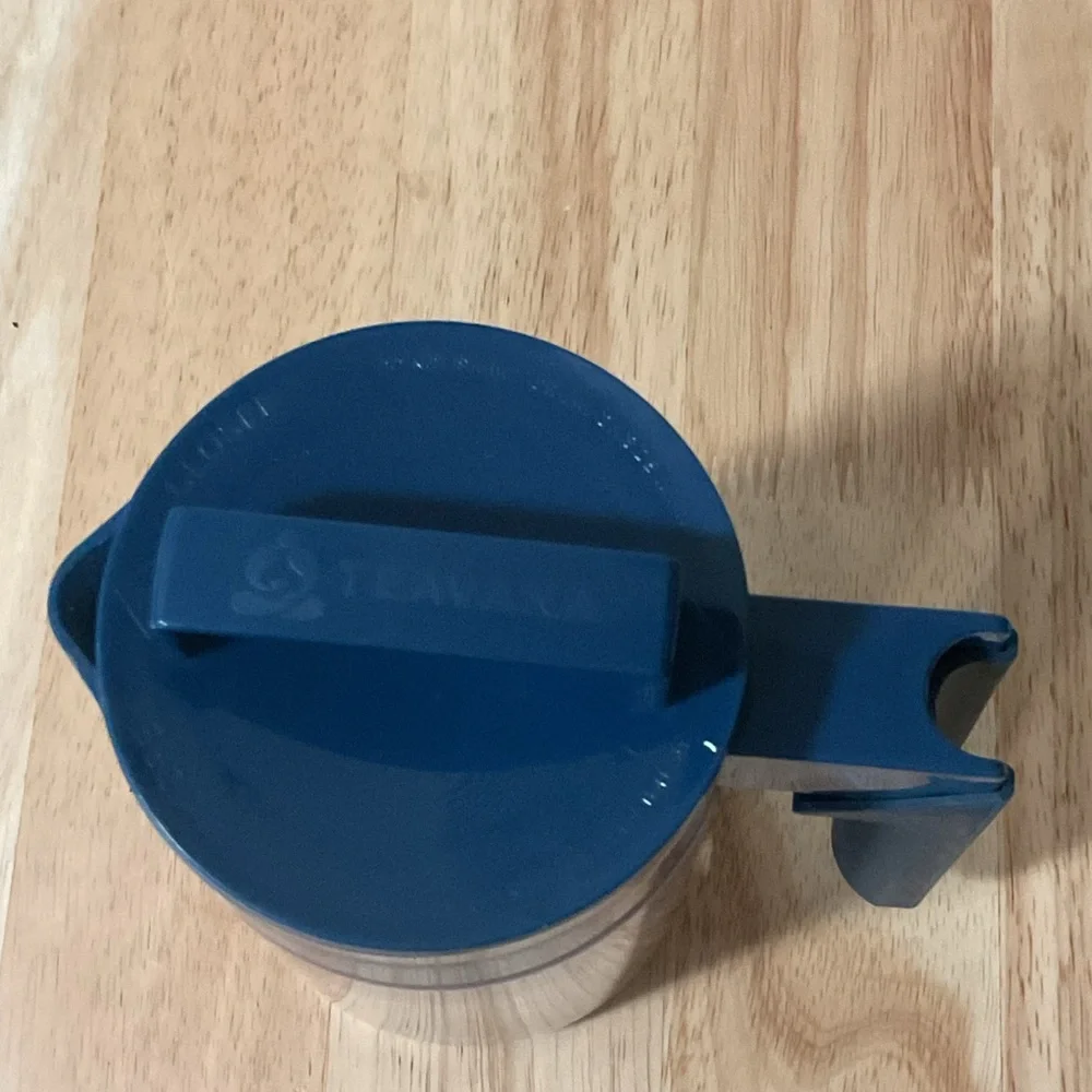 Teavana Iced & Hot Tea Infusion Flavored Water Pitcher 24 oz Blue Handle and Lid